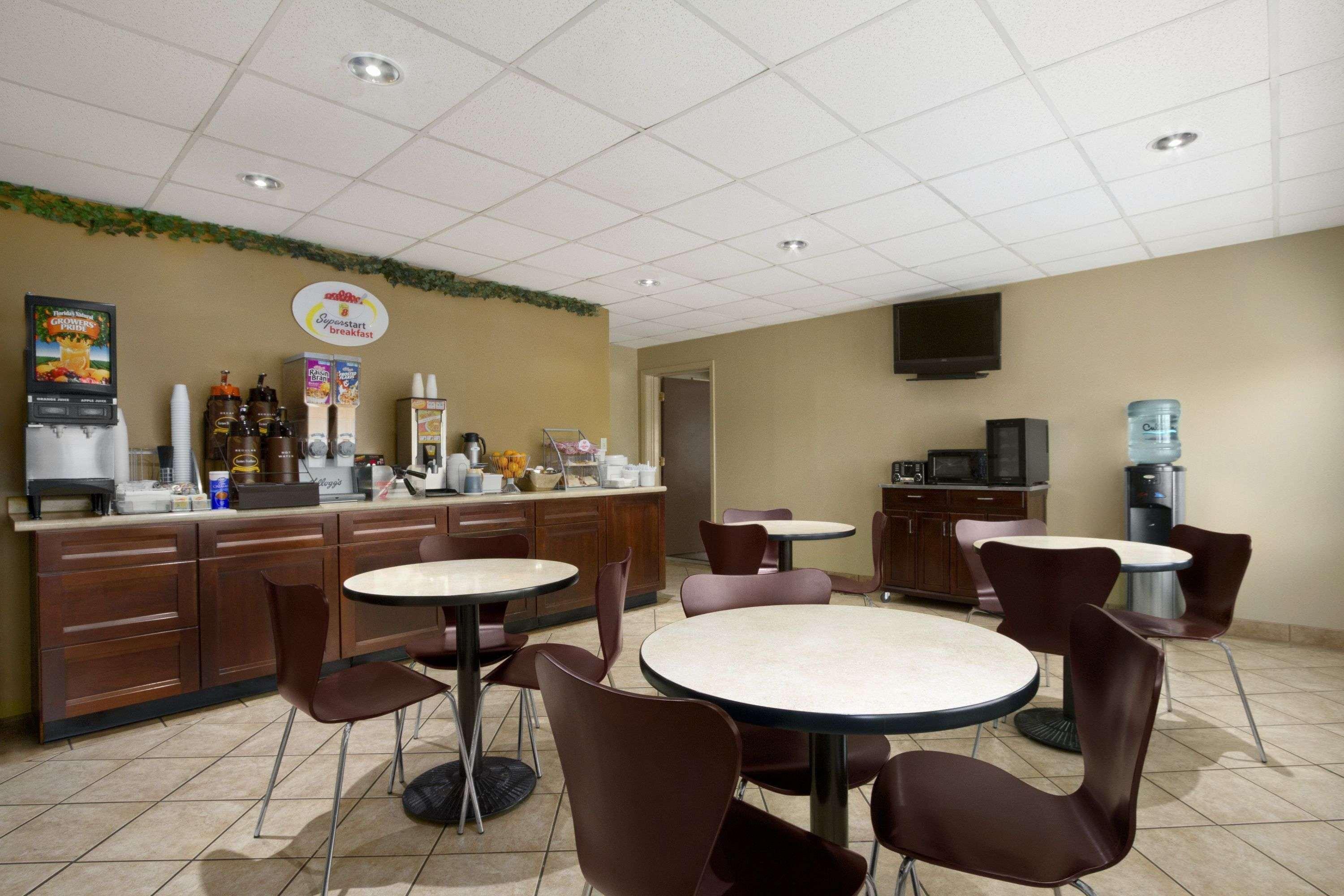 Super 8 By Wyndham-Tupelo Airport Μοτέλ Εξωτερικό φωτογραφία