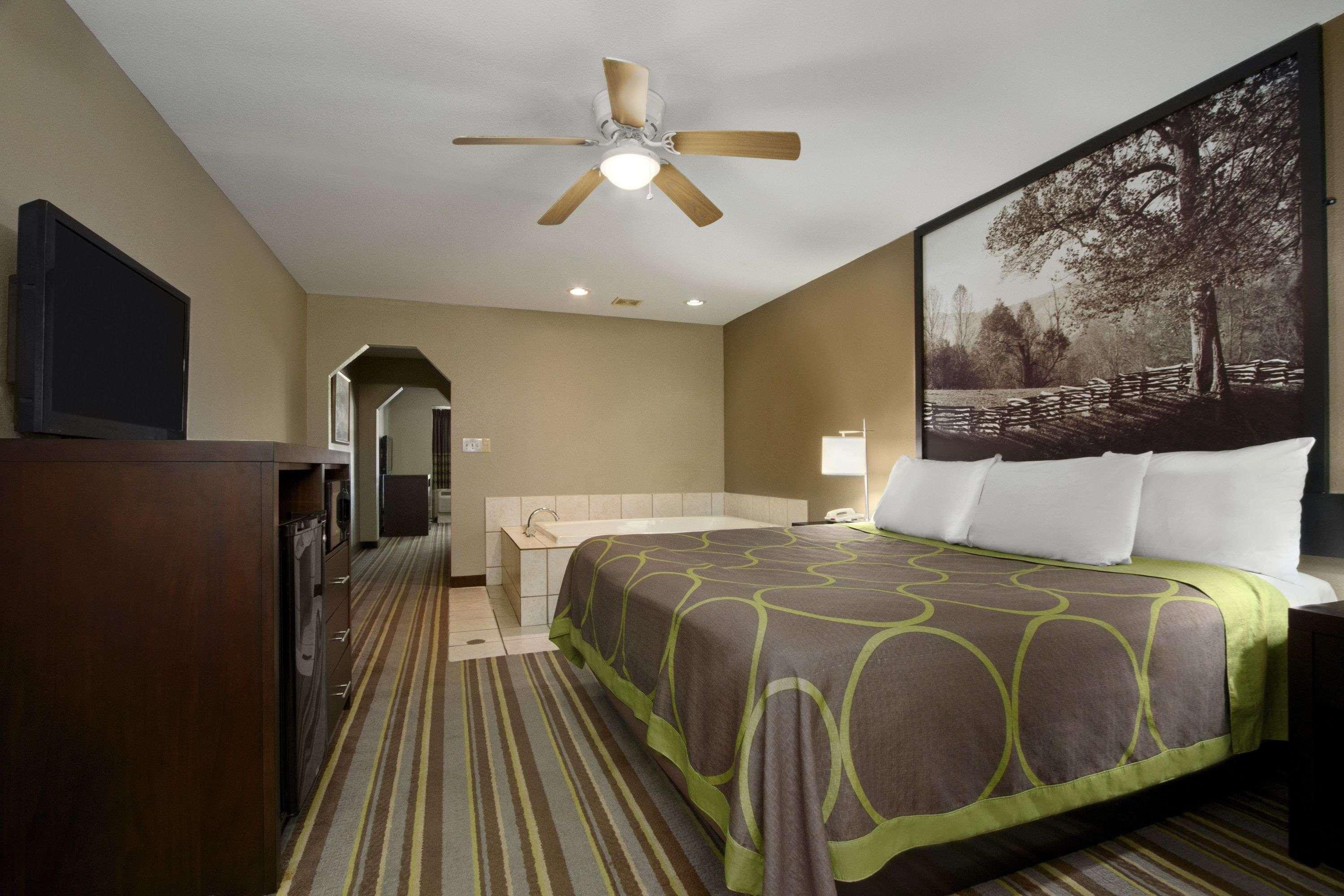 Super 8 By Wyndham-Tupelo Airport Μοτέλ Εξωτερικό φωτογραφία