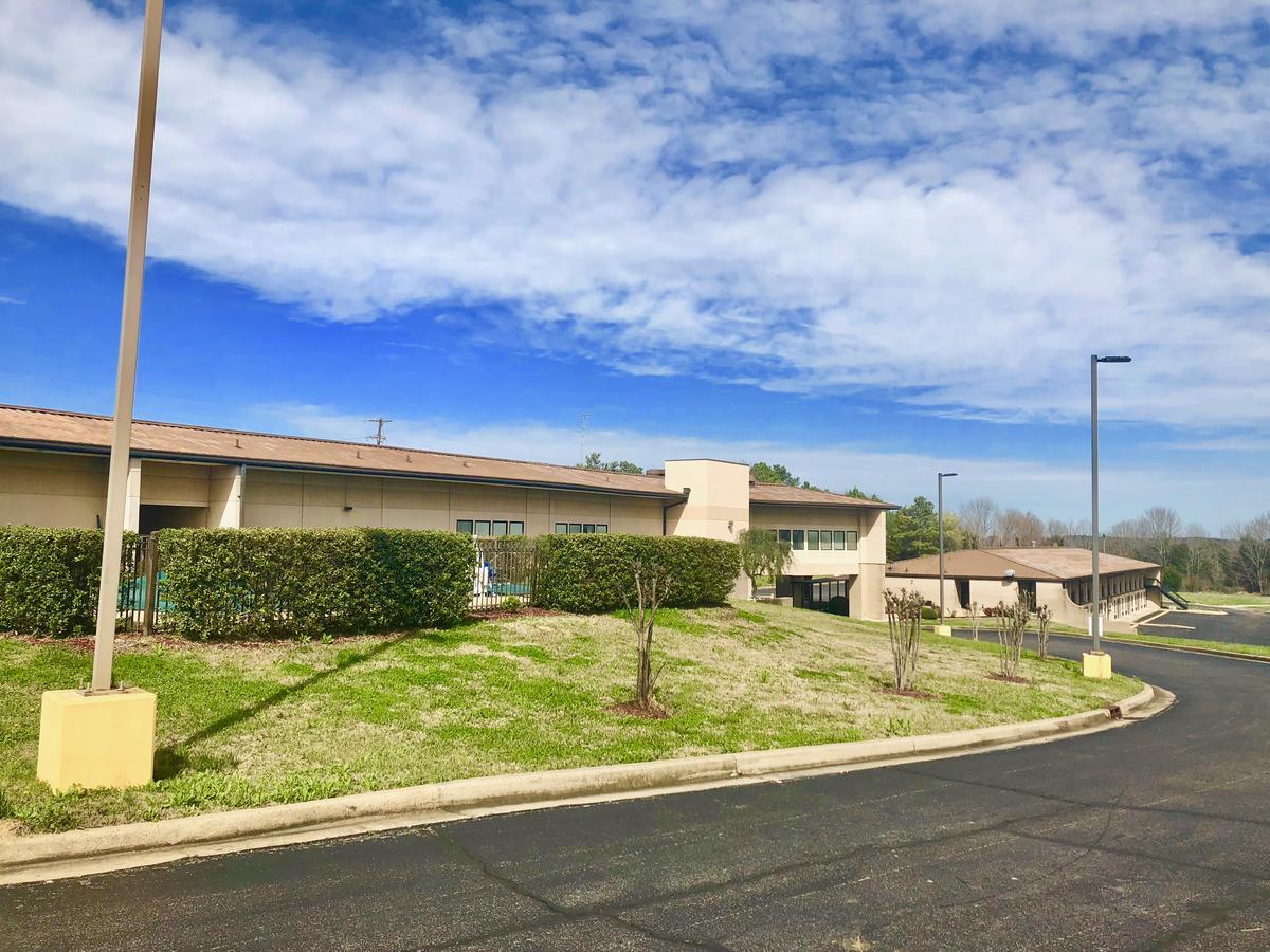 Super 8 By Wyndham-Tupelo Airport Μοτέλ Εξωτερικό φωτογραφία