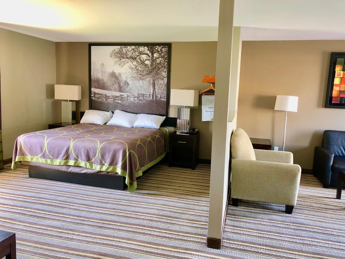 Super 8 By Wyndham-Tupelo Airport Μοτέλ Εξωτερικό φωτογραφία