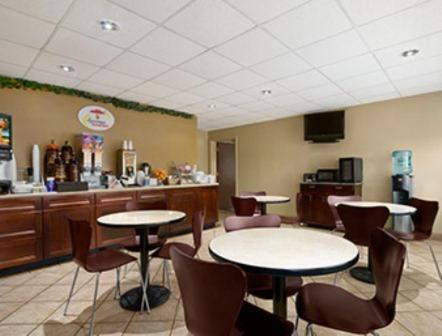Super 8 By Wyndham-Tupelo Airport Μοτέλ Εξωτερικό φωτογραφία