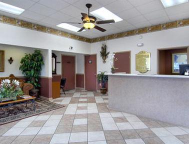 Super 8 By Wyndham-Tupelo Airport Μοτέλ Εσωτερικό φωτογραφία