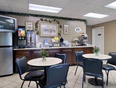 Super 8 By Wyndham-Tupelo Airport Μοτέλ Εστιατόριο φωτογραφία